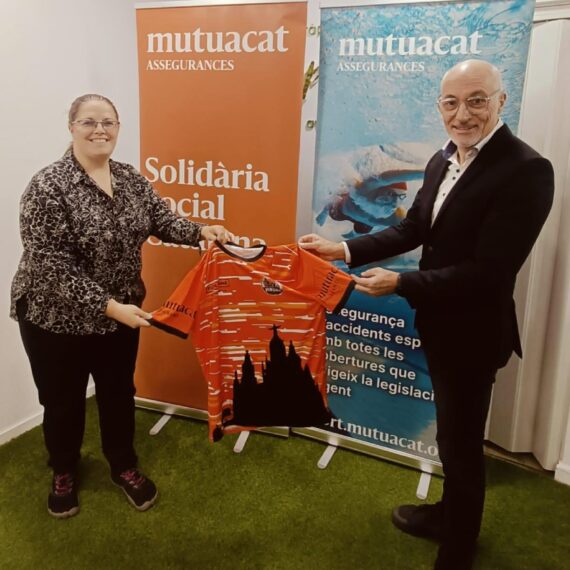 Mutuacat renova el patrocini a FutbolZone, referent en l’organització de lligues de futbol a Barcelona.