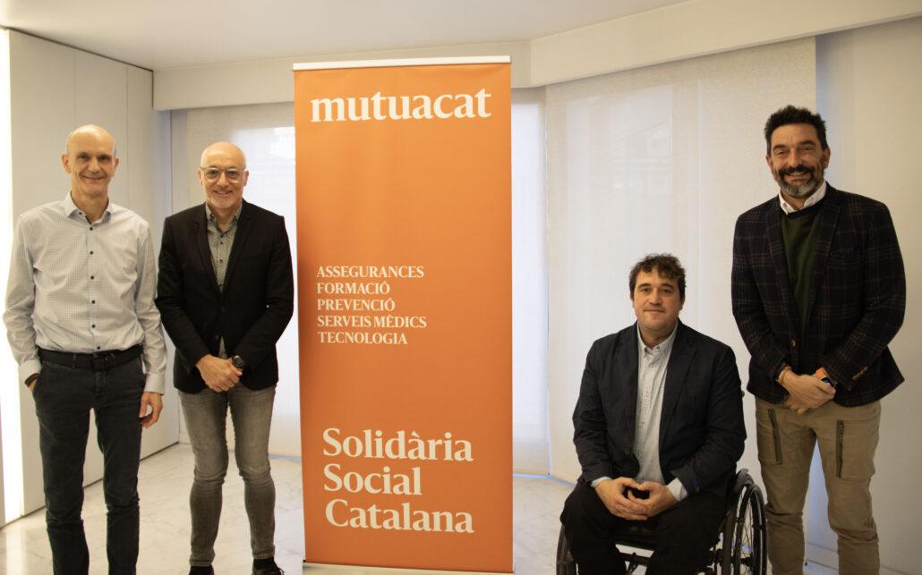 David Bonvehí, Director General de Cooperatives i Economia Social, visita la seu de Mutuacat