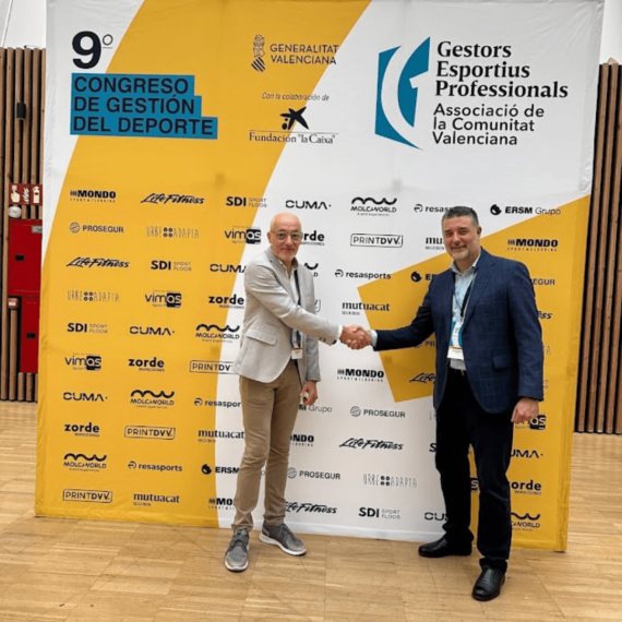 Leo Martínes de Mutuacat al congres de gestors esportius a València