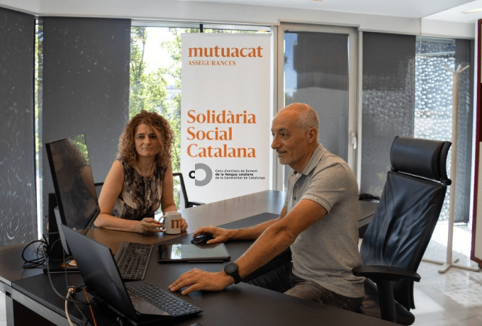 Leo Martínez i Marta Coll , conversant en català